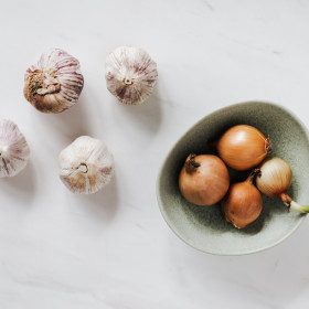 onion and garlic 1